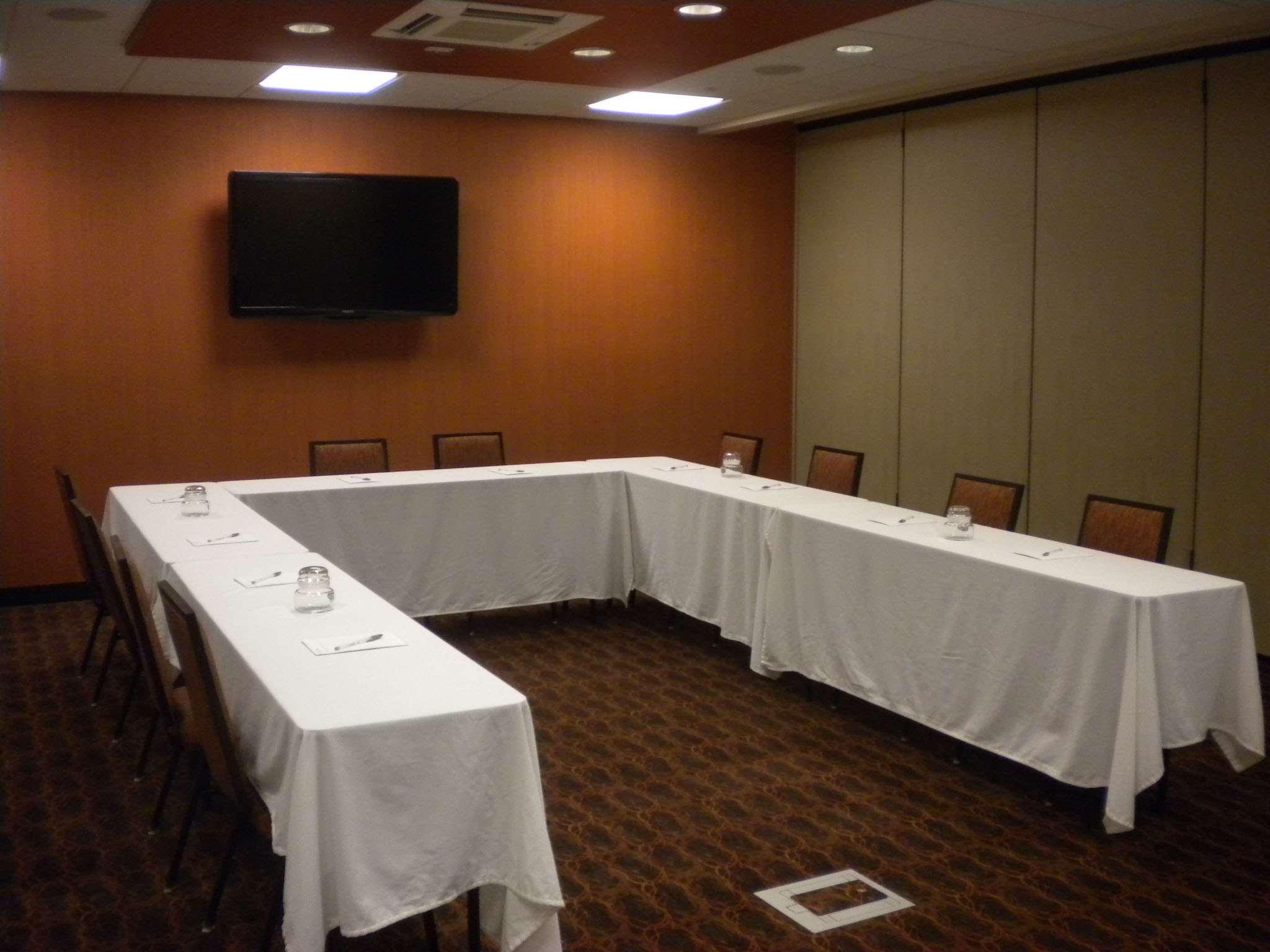 Hampton Inn & Suites Cincinnati / Uptown - University Area Facilități foto
